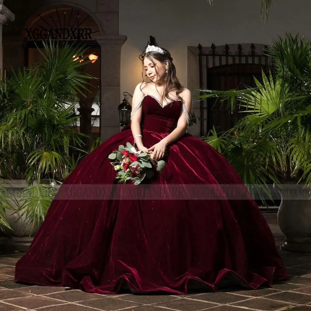 New In Velvet Quinceanera Dresses 2024 Black Green Burgunday Sweet 15 16 Girls Brithday Party Gown Puffy Princess Long Evening