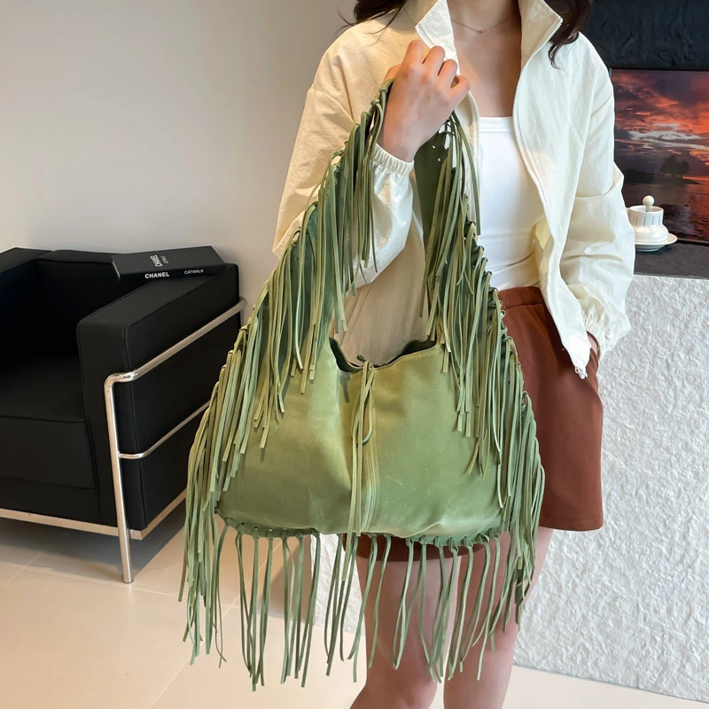 

Tassel Large Capacity Ethnic Shoulder Bags 2026 Hot Sale Vacation Sweet Women's Handbags Solid Color Faux Suede Bags for Women