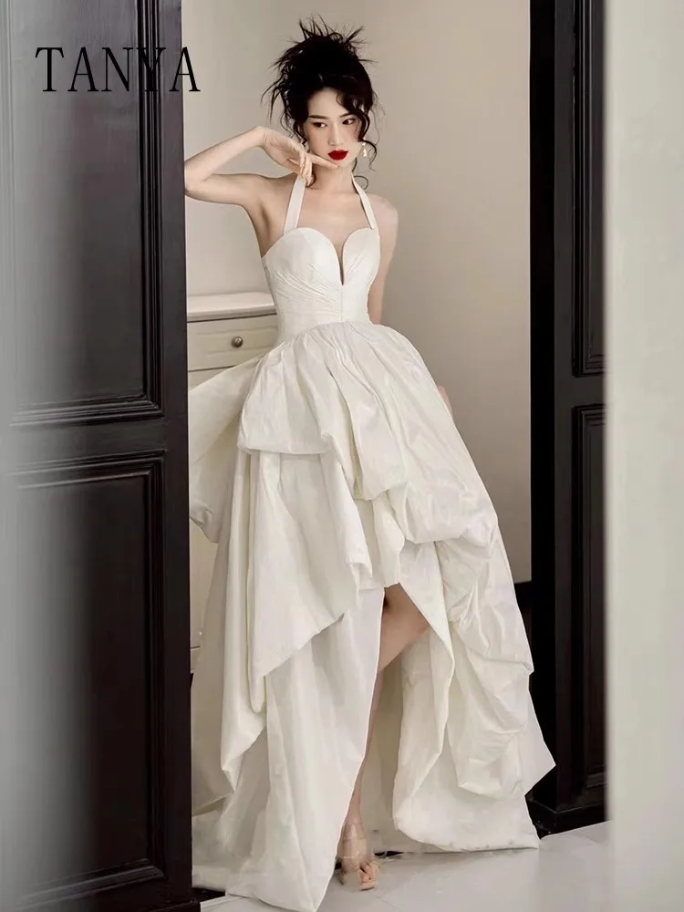 Romantic Sweetheart High Low Wedding Dress With Detachable Bow Tail Simple Sleeveless Halter Neck Taffeta Bridal Dancing Gowns