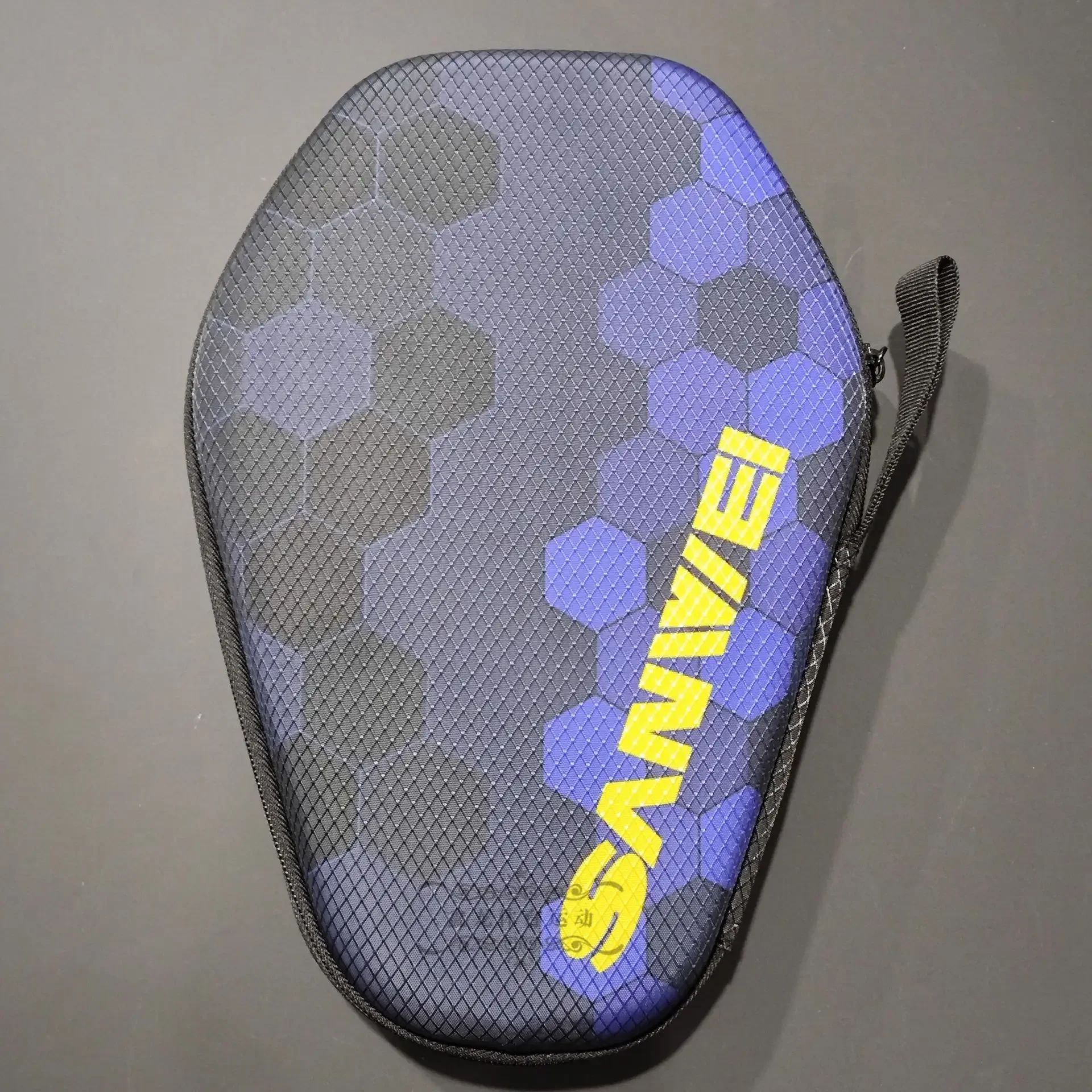 Hartschalen-Tischtennis-Aufbewahrungstasche SANWEI Hexagon Sportspecific Schläger Kürbisförmige Schutzhülle Quadratische Schlägerabdeckung – Detail 10