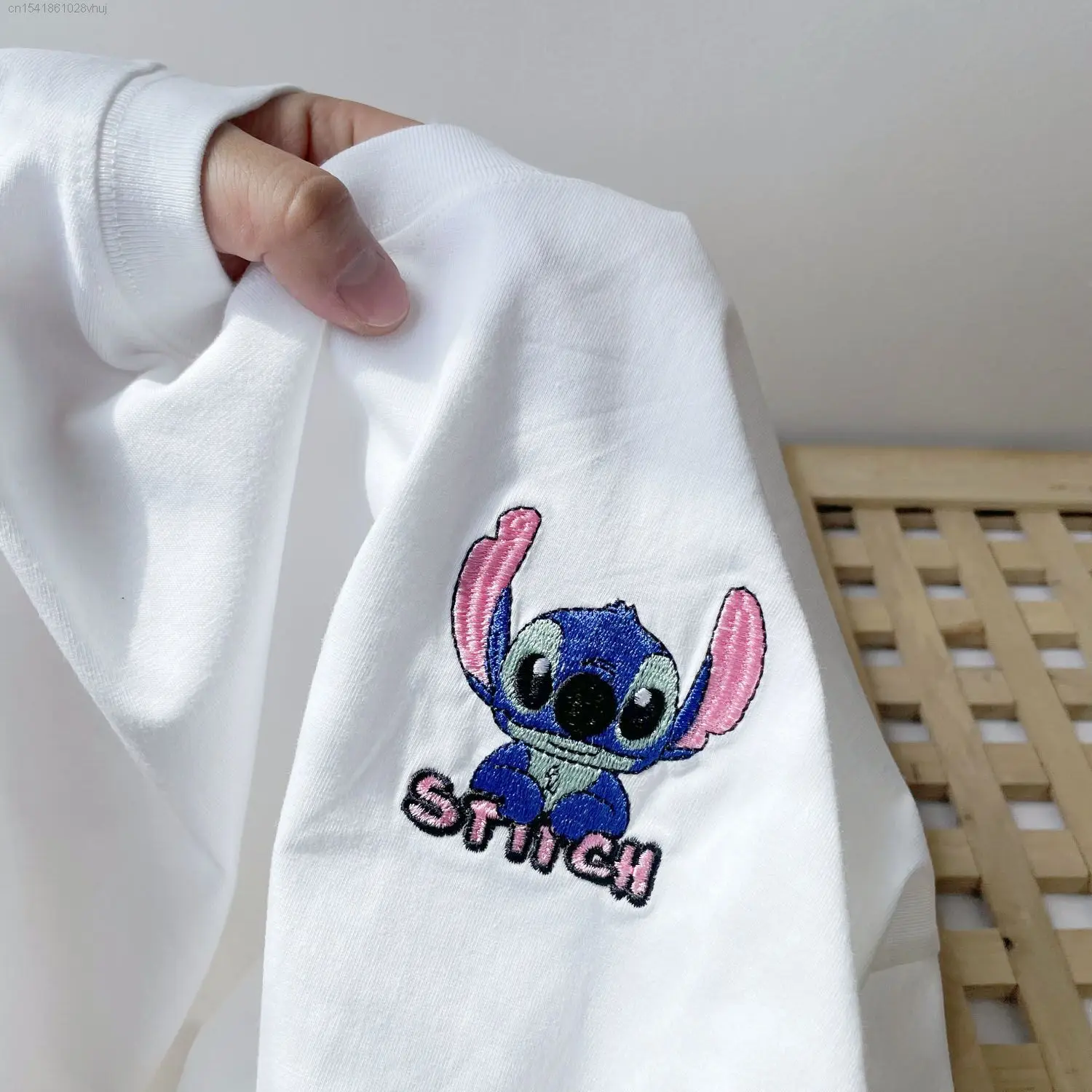 Disney Stitch Short Sleeve Embroidered T-shirt Y 2k Girls Summer Kawaii Anime Emo Harajuku Yk2 Tshirt Women Fashion Korean Tees