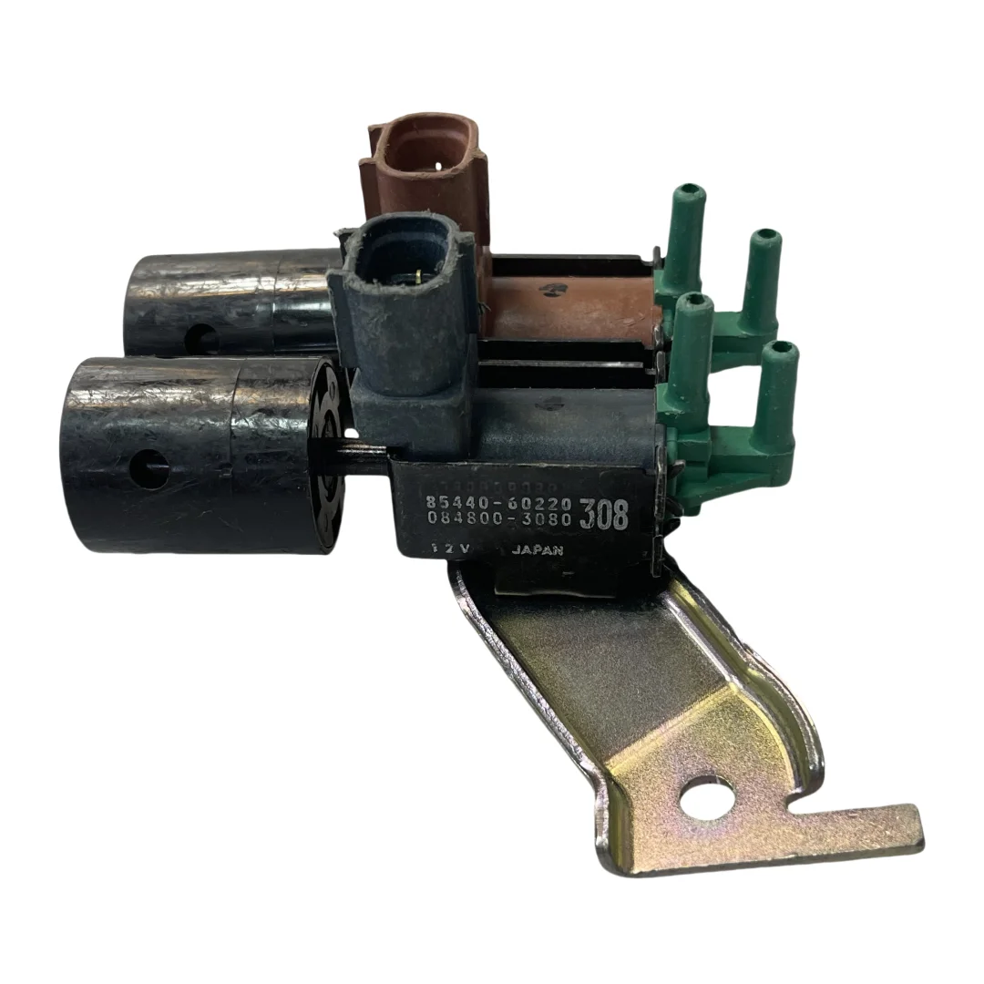 

85440-60220 Automotive Parts Vacuum Switch Solenoid Valve Filter Tank Steam Tank Purification Valve Suitable for Toyota Land