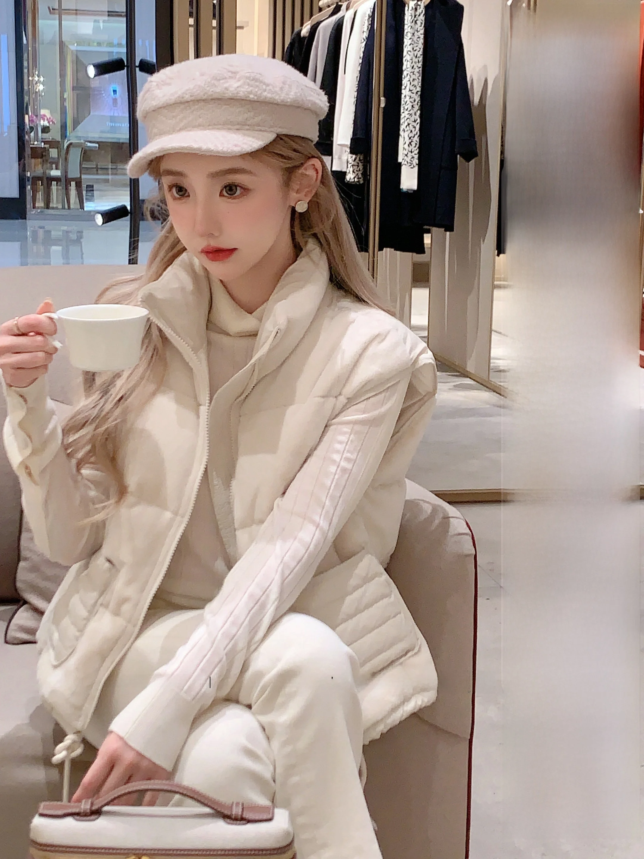 

CSK Cupid 'Snow in Lap' Роскошный повседневный вязаный пуховый жилет с воротником-стойкой, комплект из двух предметов, женское модное зимнее пальто, белый дух