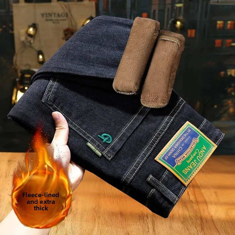 

Зимние мужские джинсы 2026, новая мужская одежда с вышитым принтом, плотным бархатом, облегающие, эластичные и теплые длинные брюки.