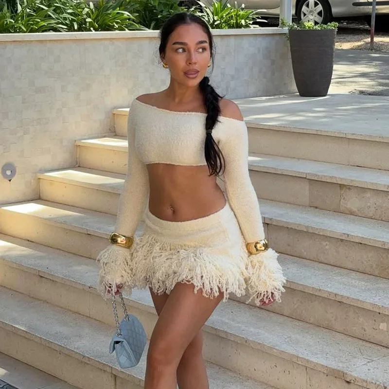 

STYLISH LADY Вязаный комплект из 2 предметов с кисточками Женский укороченный топ с длинными рукавами и мини-юбка Костюмы 2025 Осенние сексуальные клубные наряды для вечеринок
