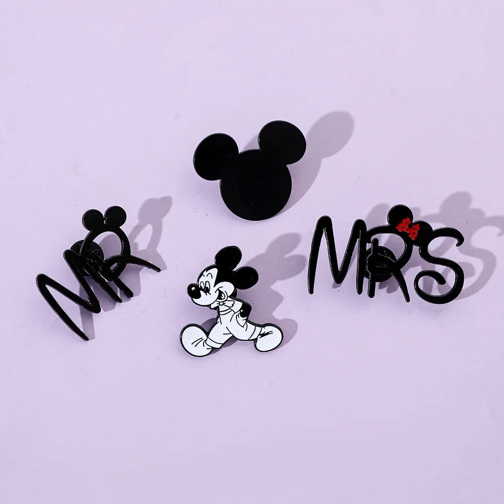 Disney Cartoon Cute Creative Mickey Mouse Enamel Pins for Fans Backpack Bag Hat Accessories Birthday Children\'s Day Gifts