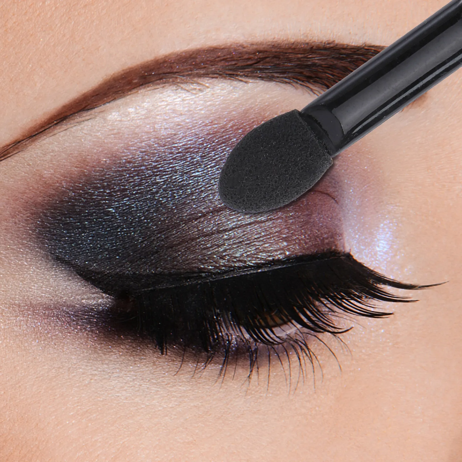 Disposable Dual-Sided Eyeshadow Brush with Black Handle Oval Latex Sponge Tips for Blending Eye Natural Dramatic