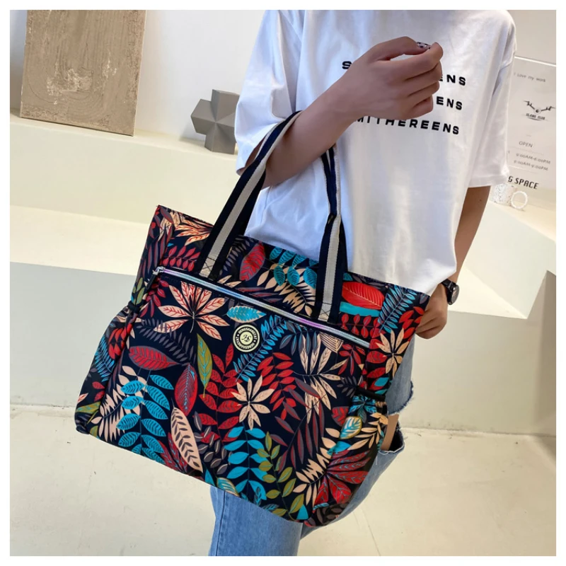 Large Capacity Conventional Tote Bag Nylon Zipper Shopping Bag Fashion Flower Color Women\'s Shoulder Bag Simple Travel Handbag