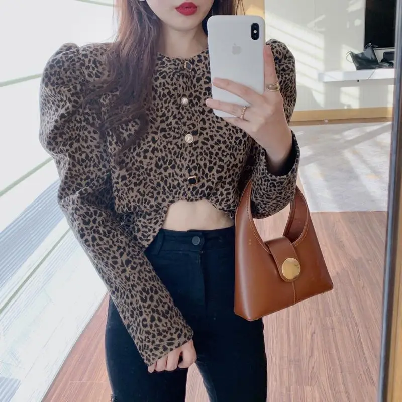 Leopard Print Shirt for in Spring Autumn Loose and Slimming Bubble Sleeves Retro Brushed Shirt Long Sleeved Top Female Clothes