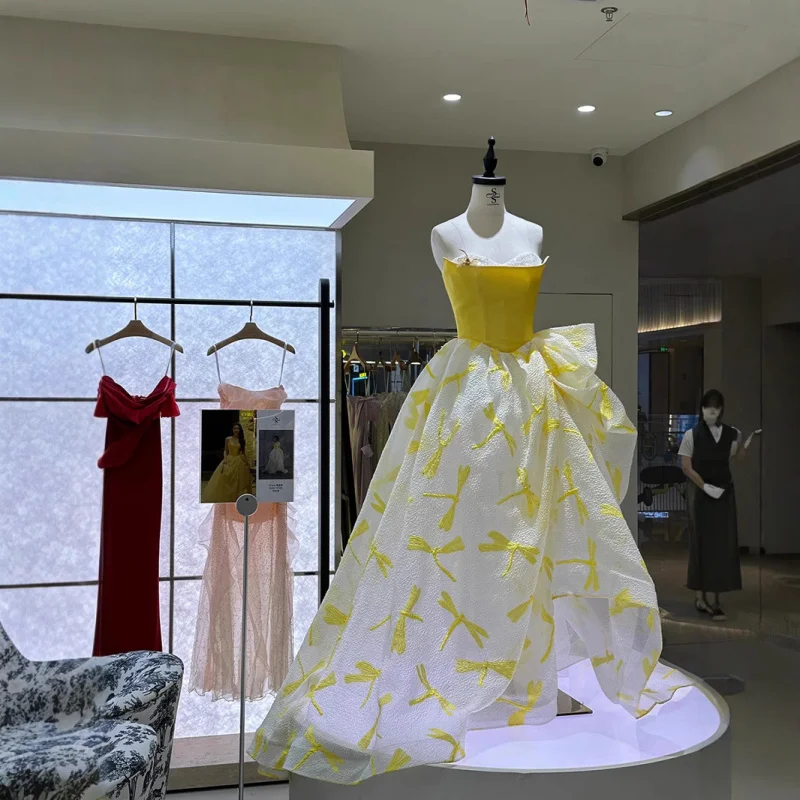 الراقية الخفيفة الفاخرة حمالة المتخصصة نخب ثوب الزفاف ثوب الزفاف