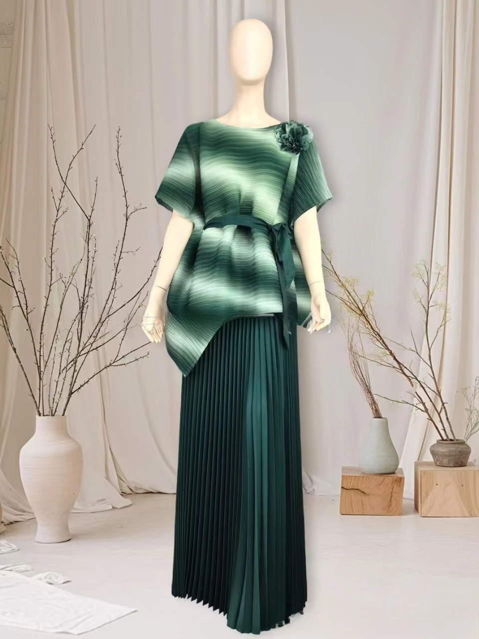 

Miyake Wind Gradual Change Printing Two-piece Set Loose Top Pleated Skirt Fashion Casual Loose Suit Women 2025 Summer New