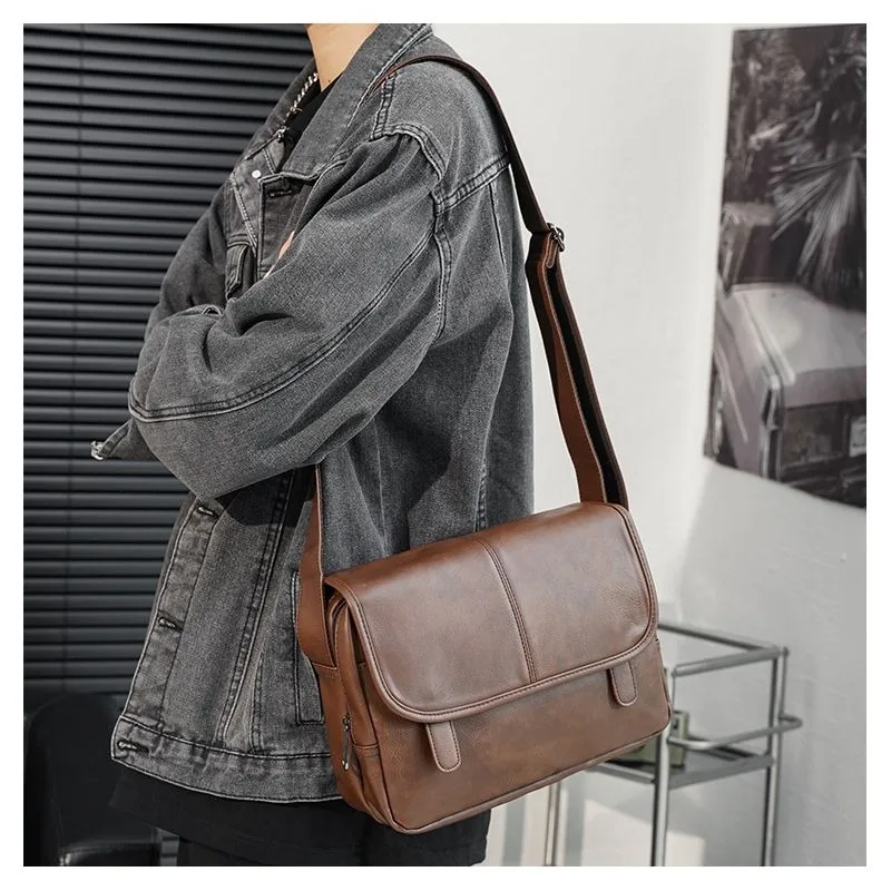 Retro Sense Gentleman Individuality Postman Tide Korean Version All-match Shoulder Bag Outdoors Fashion Crossbody Bag