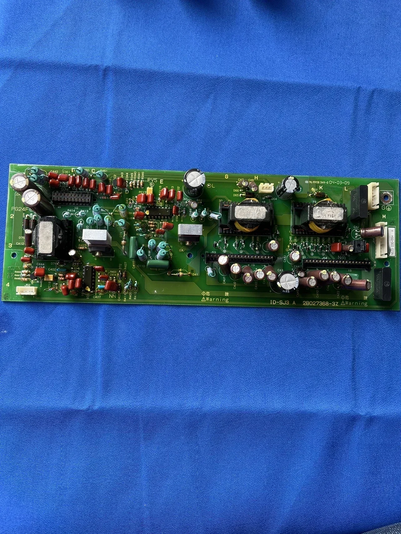 

Frequency Converter L300P Series 37-55-45-55kw Power Board ID-SJ3 A 2B027368-3T-3Z Switch Power Board
