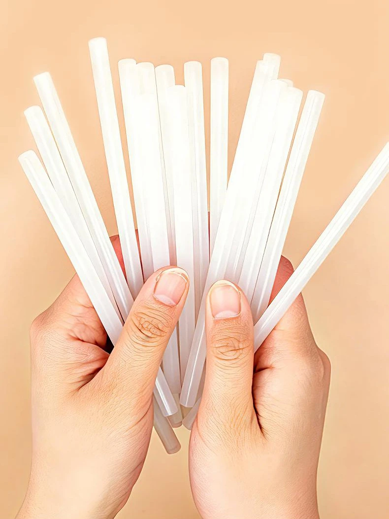 Deli YC705 Formaldehyde-Free Hot Melt Glue Sticks 7mm/11mm For DIY Hot Melt Glue Gun Ideal for Office And School Supplie