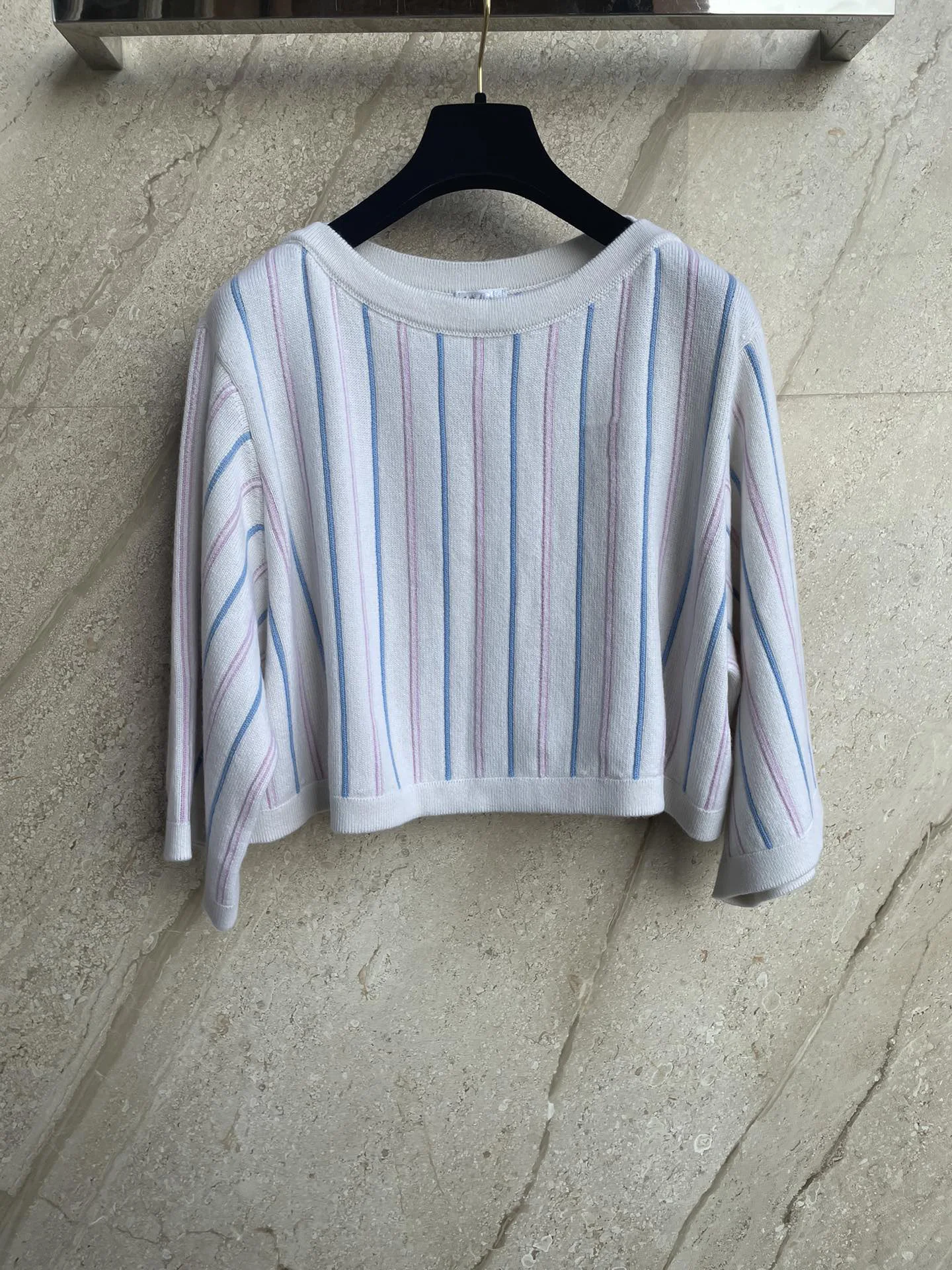 

One-shoulder cashmere sweater