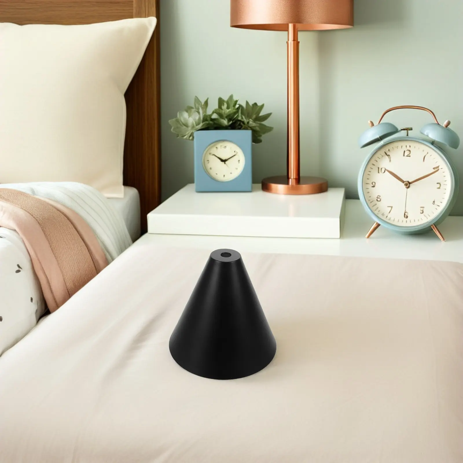 Wrought Iron Cone Lamp Shade for Table Lamp Vintage Industrial Metal Bulb Guard Decorative Replacement Light Cover Pendant