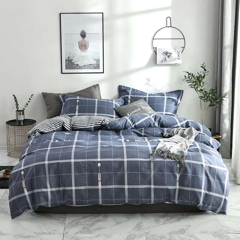 

2022 Long-staple Cotton Four-piece Bed Sheet Star And Moon Pattern Plain Cotton Bedding Light Luxury Style Dark Blue Plaid Color