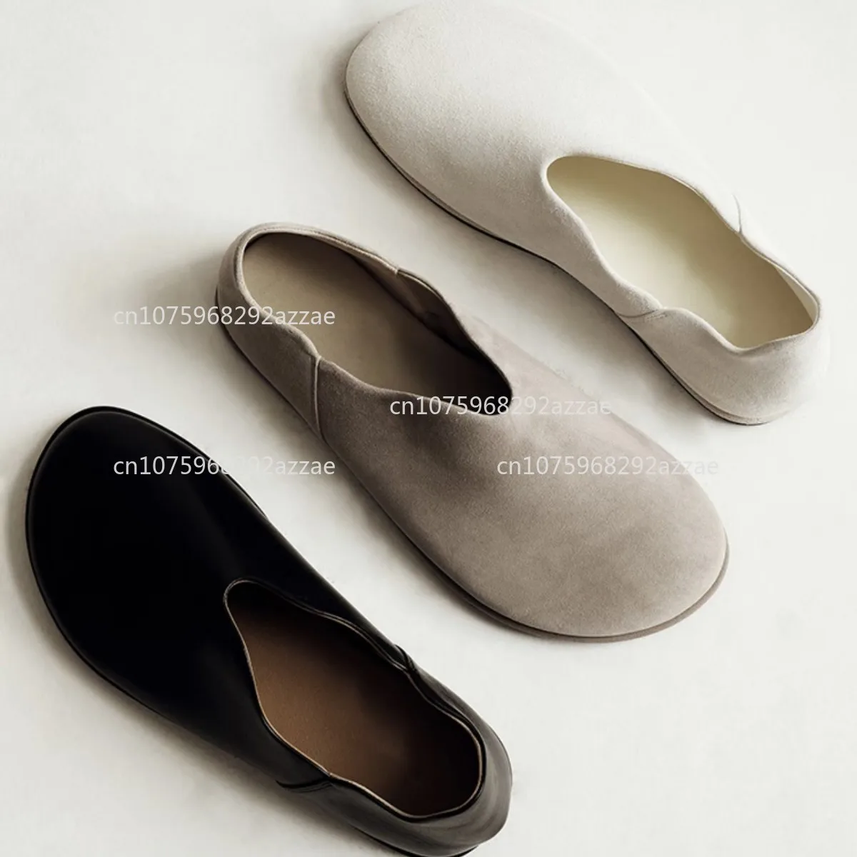 mocassini-piatti-in-velluto-di-vacchetta-stile-old-money-con-tacco-a-blocco-tipo-muller-per-un-look-casual-e-confortevole