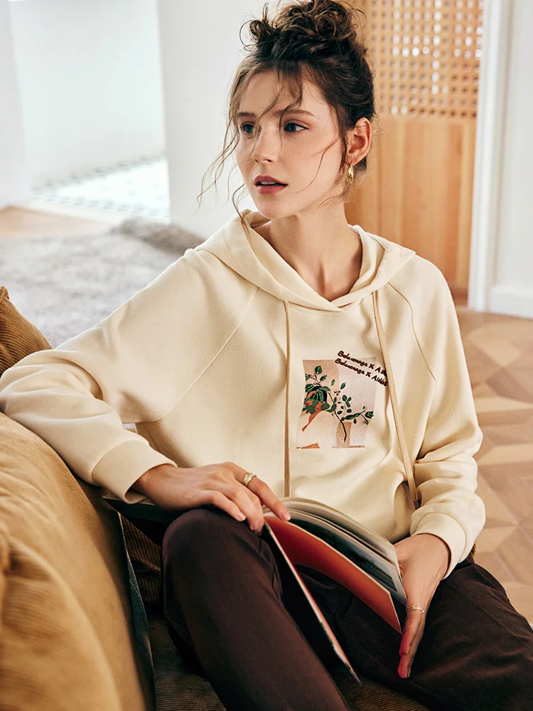 

OLrain Women Casual Long Sleeve Hoodies 2025 Autumn Streetwear Graphic Printed Pullover Apricot Oversized Hoodied Top O22QR65206