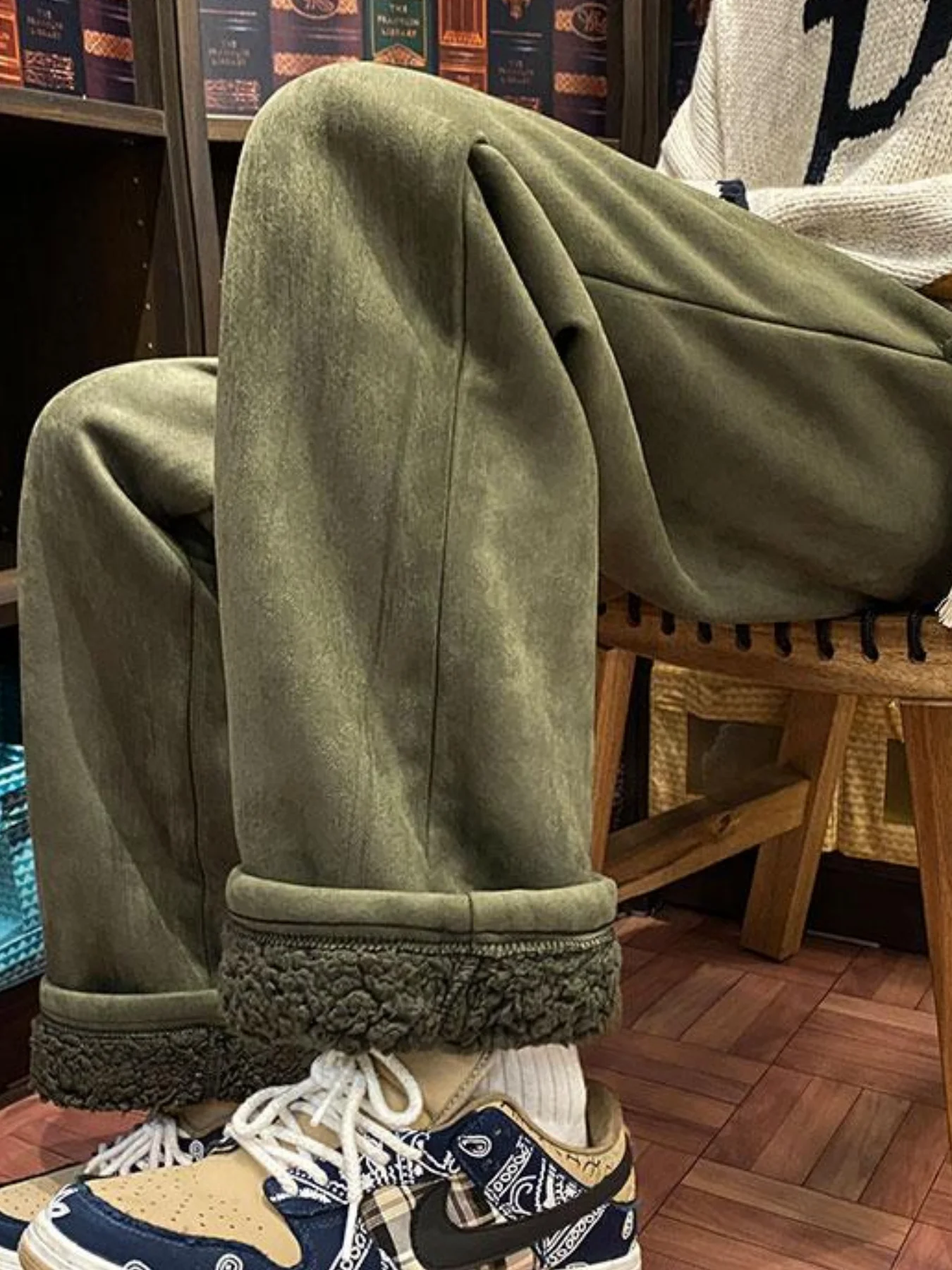 Pantaloni a gamba dritta casual americani in lana di agnello Melard, nuovo stile invernale per donna, ispessito, versatile, caldo, ampio, foderato in pile per studenti, pantaloni di marca pigri e alla moda