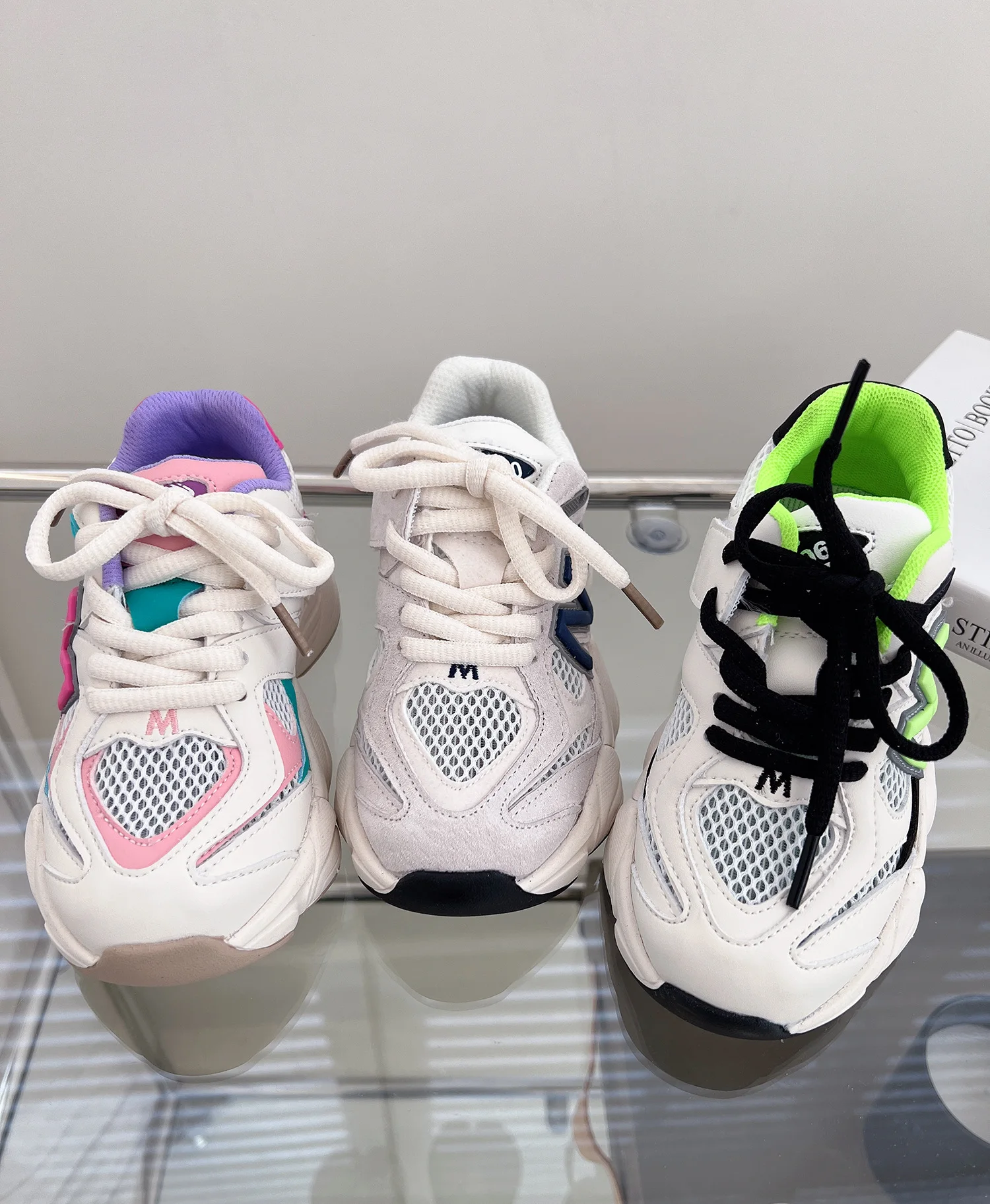 2023 New Children\'s Casual Mesh Sneakers Girls\' Letter Contrast Lightweight Shoes Boys\' Breathable Running Shoes