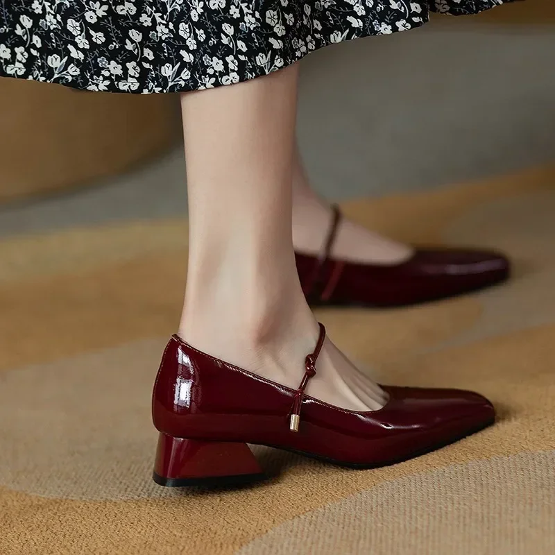 Mary Jane Shoes Wine Red Square Toe Leather Shoes for Women\'s Retro Patent Leather Shoe Chaussure Femme Small Heel Pumps