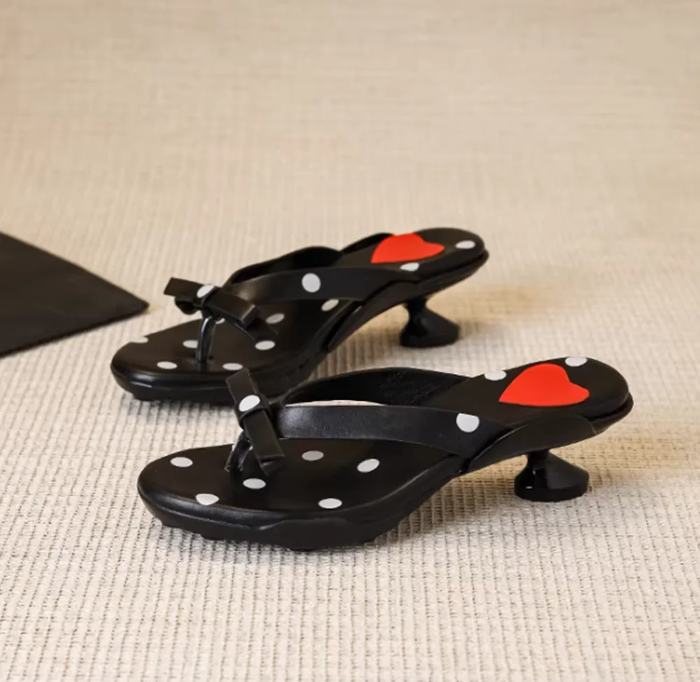 Polka Dot Rode Hart Thong Sand - Kitten Heel Women recensie en prijs