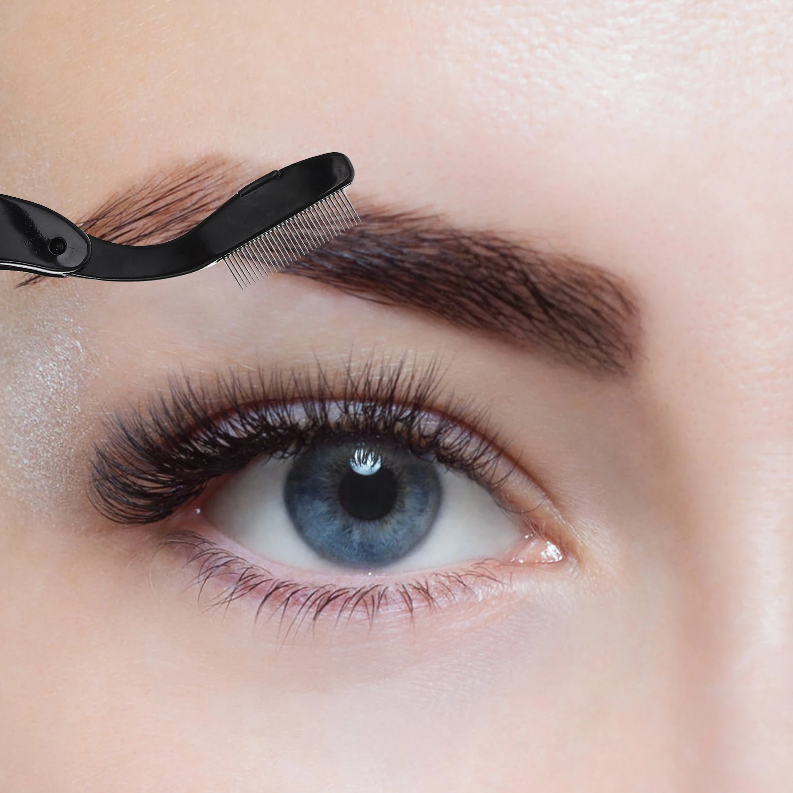 

2Pcs Reusable Eyelash and Eyebrow Comb Stainless Steel Teeth Precision Grooming Tool Lightweight Compact for Women Gift