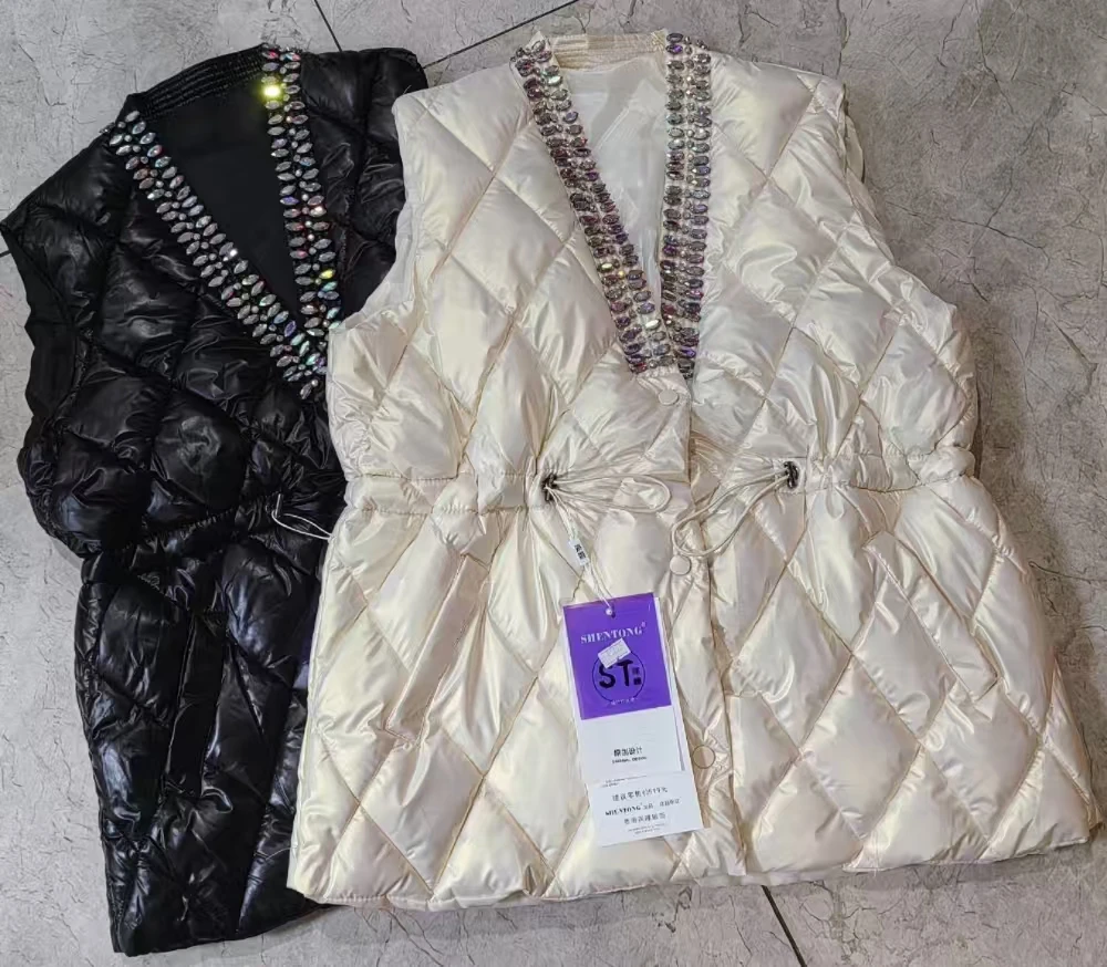 เสื้อกั๊กผ้าฝ้ายบุหนาสำหรับผู้หญิง รุ่นใหม่ ภาพถ่ายจริง เสื้อแจ็คเก็ตแขนกุดสำหรับฤดูใบไม้ร่วงและฤดูหนาว เสื้อผ้าหนา อุ่น สำหรับผู้หญิง เสื้อคลุมตัวนอก