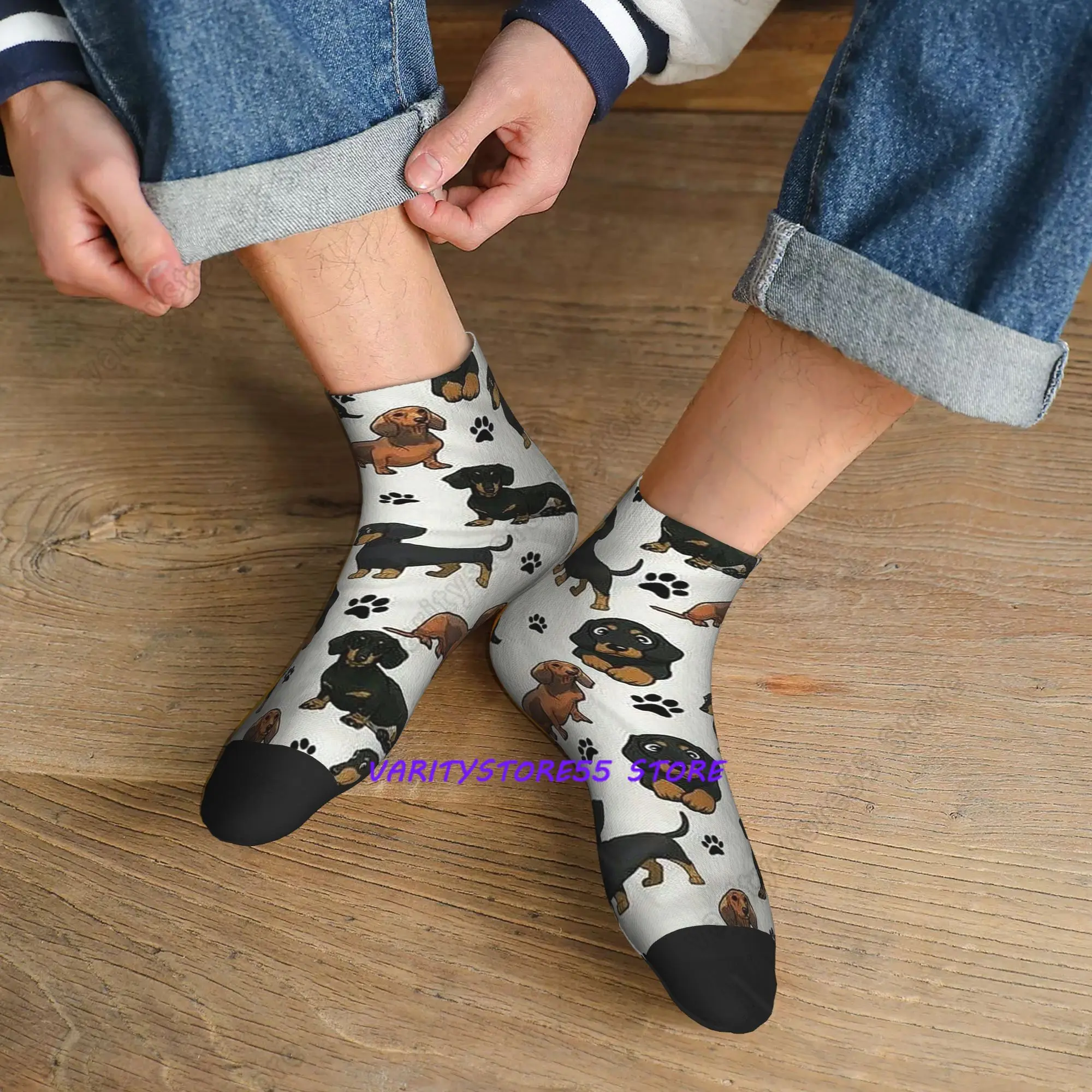 

All Seasons Dachshund Dog Cartoons Cute Socks Harajuku Sweat Absorbing Crew Socks Funny Stockings for Men Women Gifts