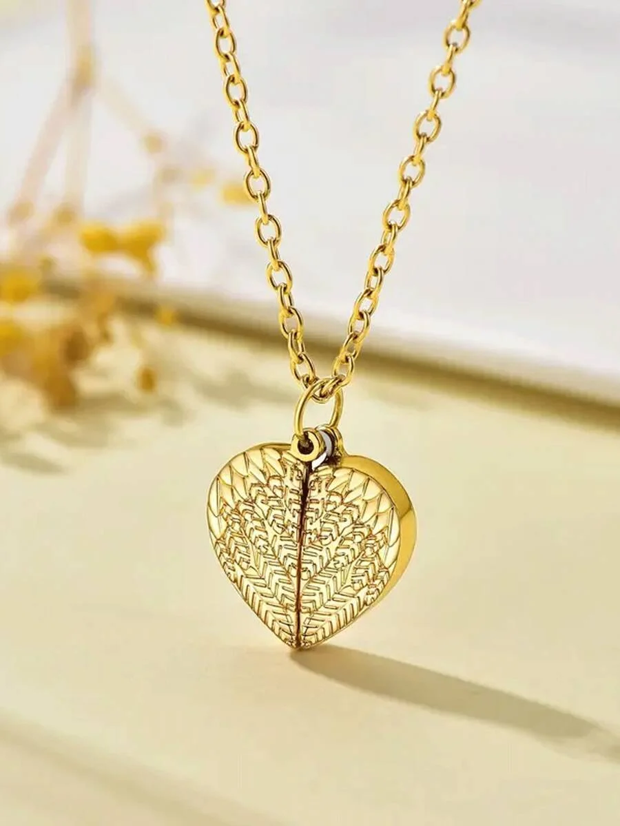 Custom Photo Pendant Necklace - Openable Angel Wing Chain Necklace, Personalised Angel Wing Pendant, Unique Creative Gift