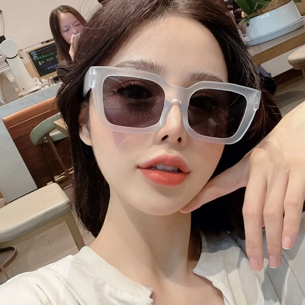 

New Fashion Square Sunglasses Women Men Luxury Brand Large Frame Eyeglasses Jelly Color Sun Shade Glasses UV400 Eyewear