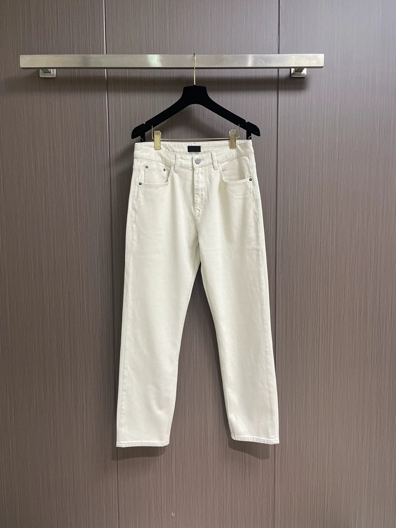 

Italian Vintage Men's Summer Embroidered Badge Fashion Business Casual Comfortable Straight Leg White Denim Jeans