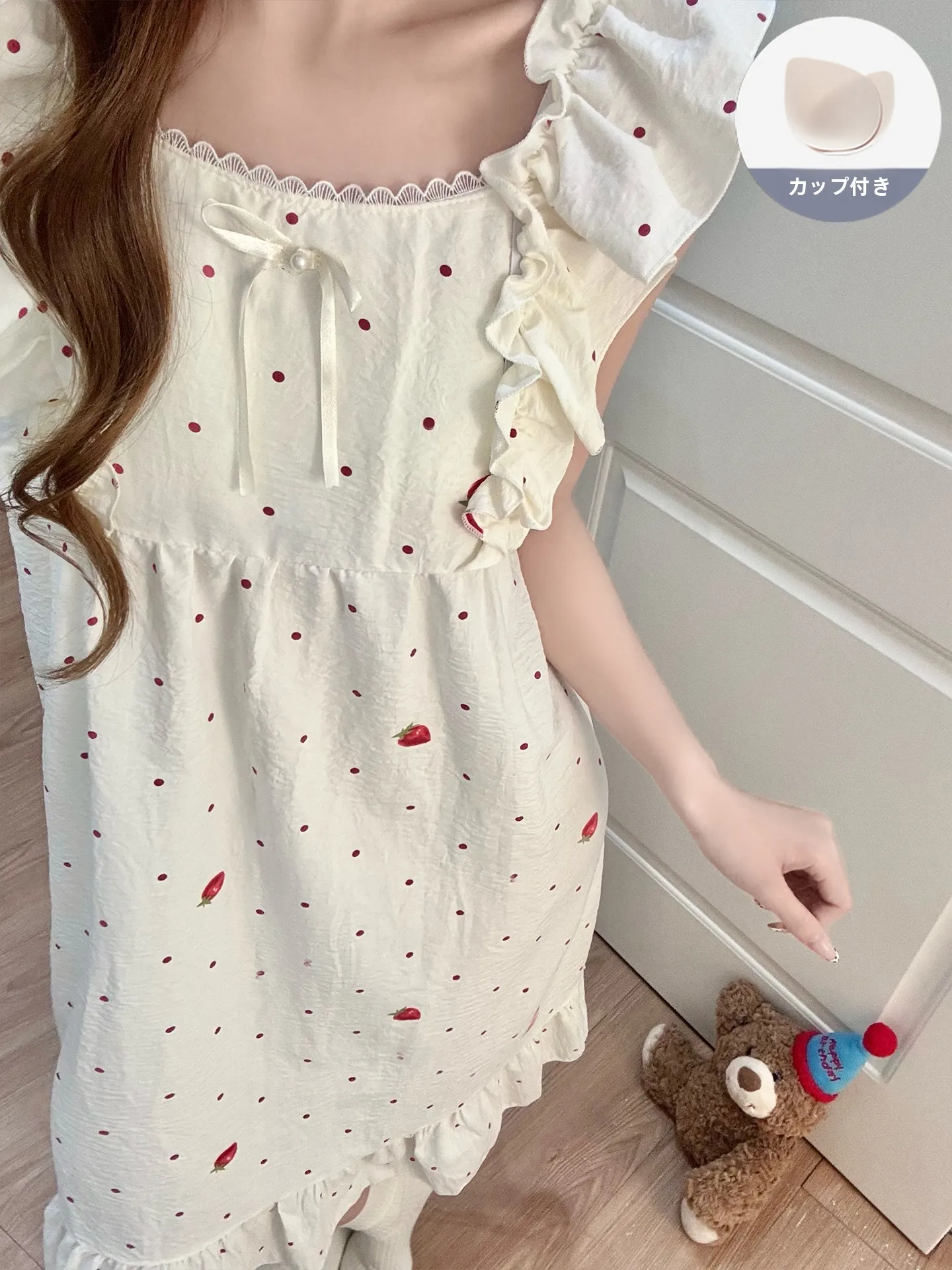 夏の新しい女性用スリープドレス、胸パッド付き、ミドル丈、チェリープリント、スイートスタイル、ホームウェア、半袖、花柄トリム