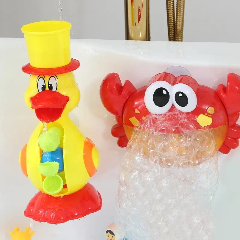 ألعاب حيوانات للأطفال ، دمى سباحة ، ماء لعب ، استحمام طفل ، لطيف ، مضحك ، أطفال ، حمام ، دش ، حوض استحمام ، صيف