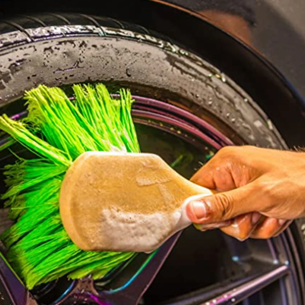 Car-Specific Short-Handled Fur Tire Wheel Cleaning Brush, Carpet Foot Pad Cleaning Brush, Multifunctional Brush