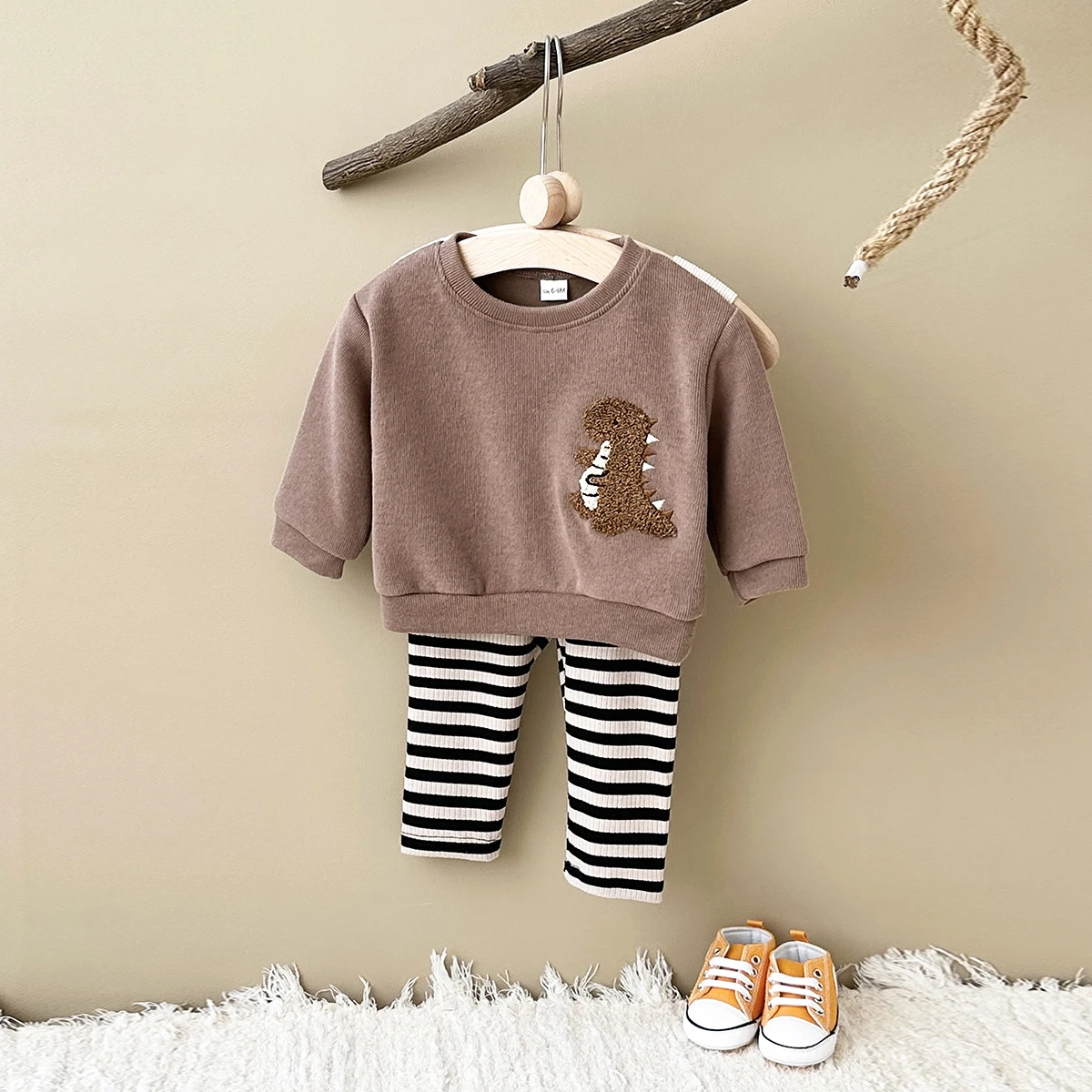 

Baby Boy Clothes Sets Newborn 2Pcs Cartoon Embroidery Long Sleeve Infant Top Pants Fall Warm Clothes Autumn Baby Girl Clothes