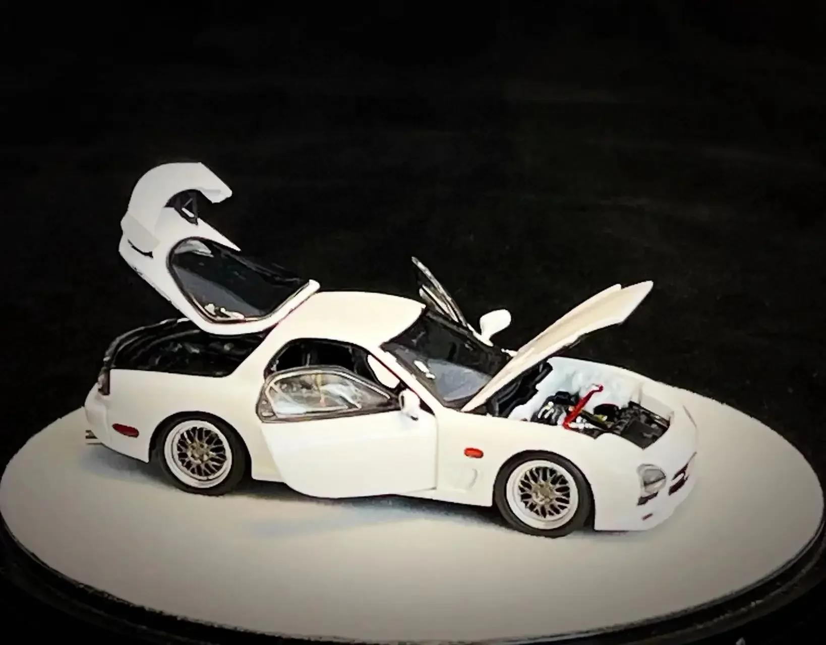 PGM 1:64 RX7 White limited999 Model Car