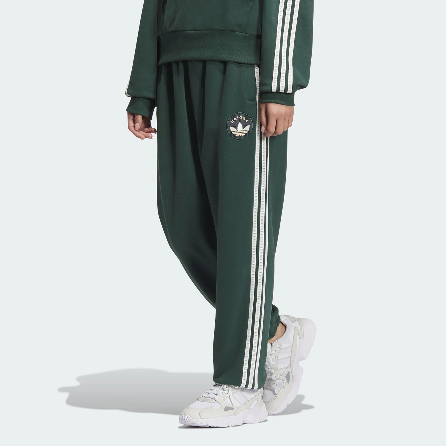 

Adidas оригинальные оригинальные женские спортивные прочные повседневные брюки в полоску JC6856