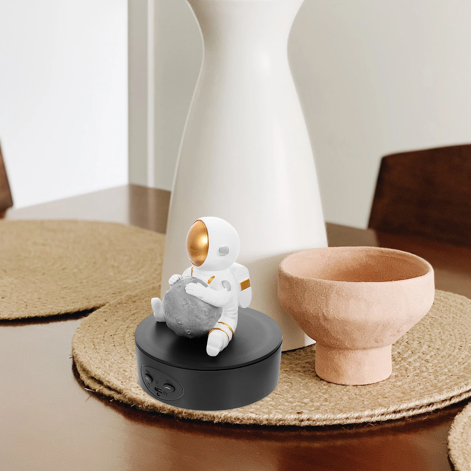 

1 set Silent Display Stand 360 Degree Rotating Base for Mini Showcase Jewelry Watch Phone Collectibles Black Color 5 Backgrounds