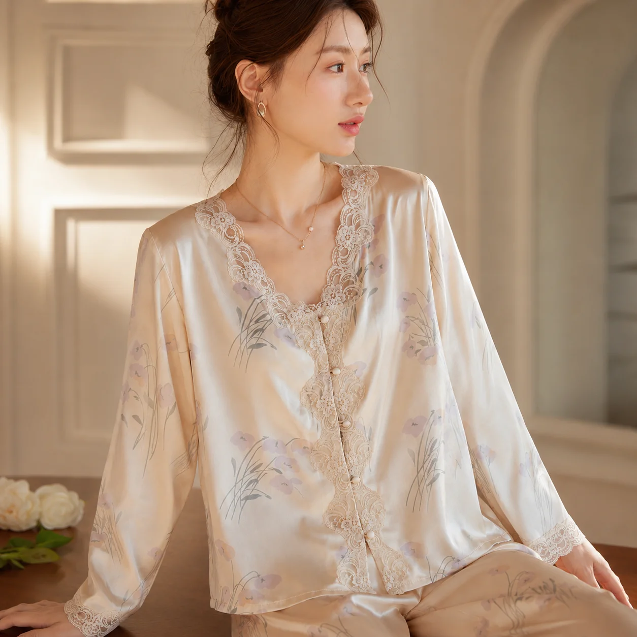 sexy-lace-ice-silk-satin-pajama-set-women-new-chinese-style-summer-elegant-premium-homewear-loungewear-sleepwear