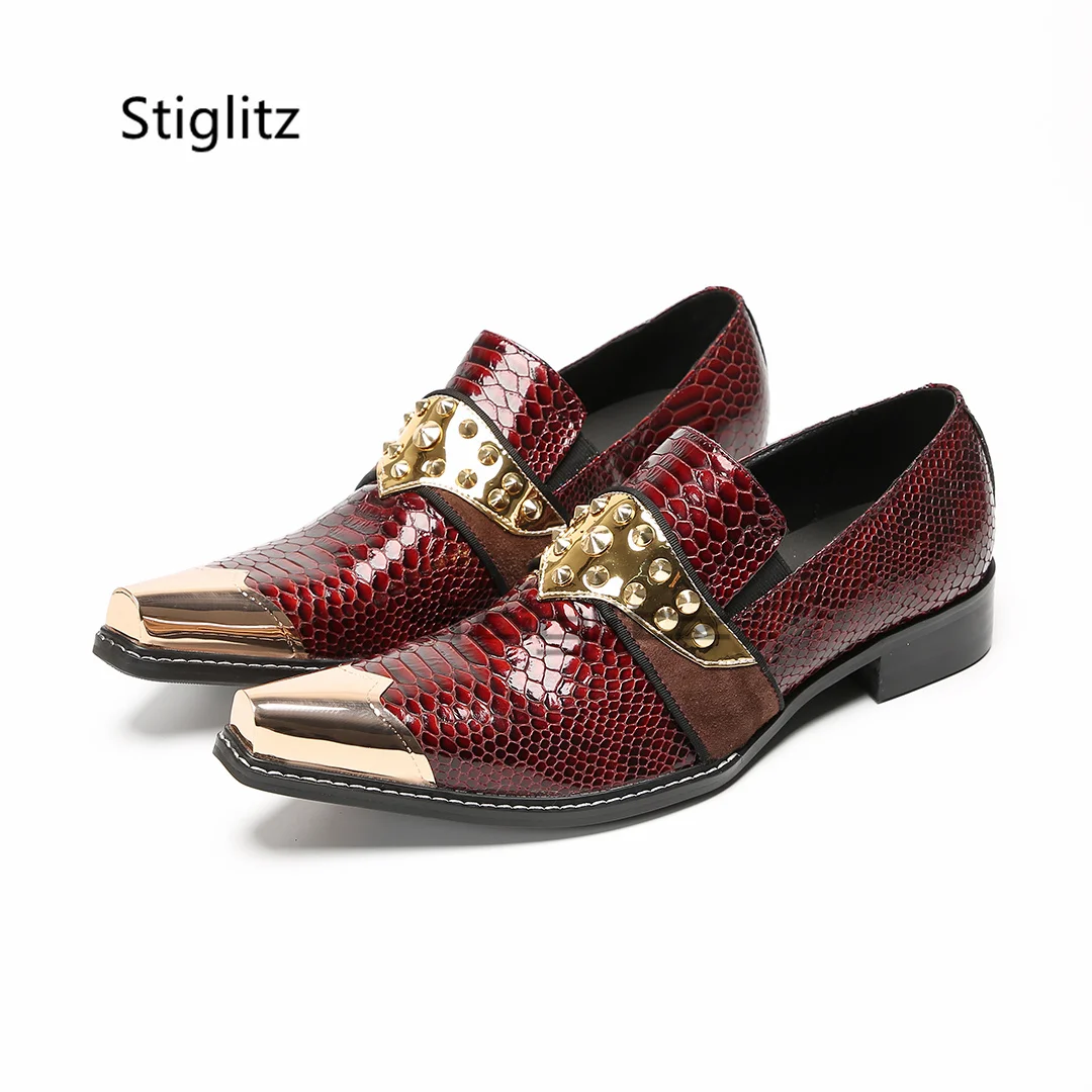 Gold Rivets Snake Pattern Shoes for Men Genuine Leather Metal Pointed Toe Wine Red Black British Style Business Dress Shoes