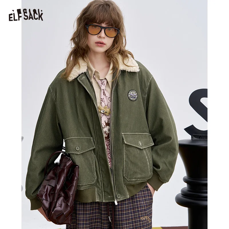 ELFSACK 2025 Winter Nieuwkomers Casual Kroon Badge Geborduurde Revers Halflange Katoenen Jas Voor Vrouw