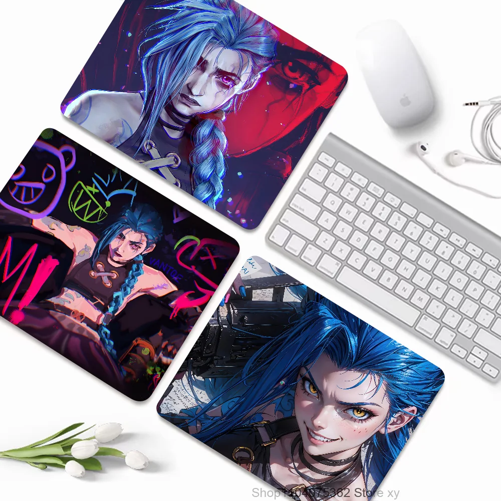 Game League Of Legend Jinx Mousepad Small LockEdge Mouse Pad For Gamers Computer Desk Pad Rectangular Anti-slip Rubber