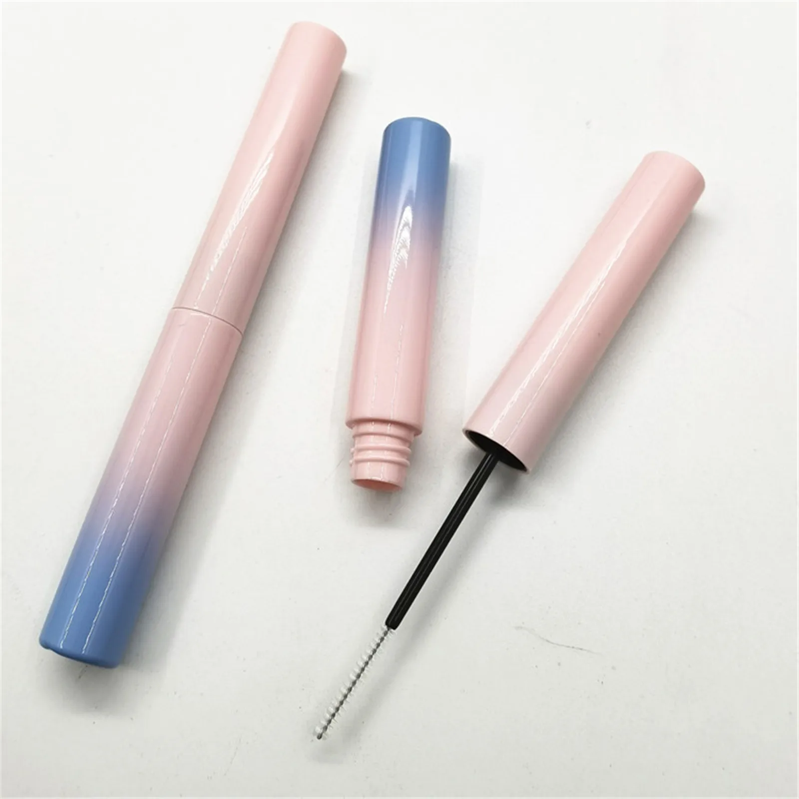 Wholesale4ml Mascara Tubes Very Fine Eyelash Brush Head Gradient Pink Blue Empty Bottle Eyelash Brush Cosmetics Containers 1PCS