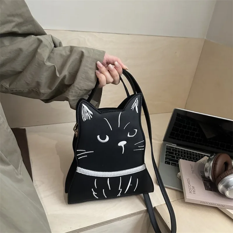

Cute Korean Style Women's Cartoon Cat Bag - 2025 Winter New Vintage Unique Bag, Versatile Shoulder Crossbody