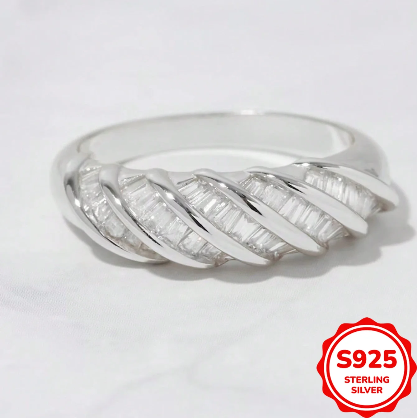 

Classic Fashion Genuine S925 Silver Square Zircon Wrap Women's Ring Engagement Proposal Ring