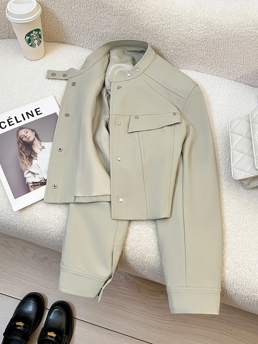 Autumn and winter women's casual solid color stand up collar long sleeved loose short jacket