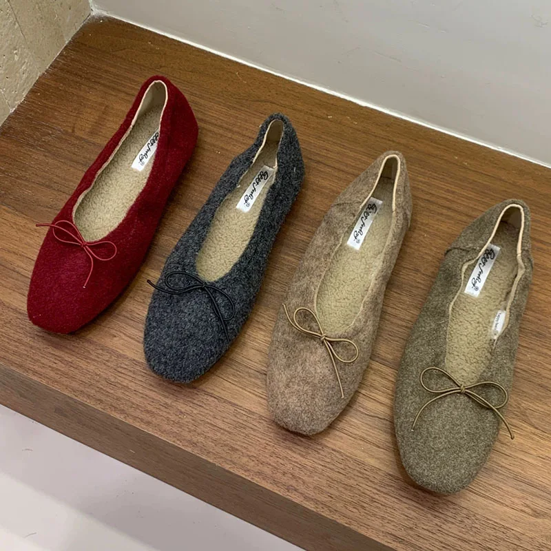 Modische, flache Schuhe aus Plüsch, zum Hineinschlüpfen, für Damen, weich und warm, mit Schmetterlingsknoten, aus Flockstoff, flache Damenschuhe mit Fell, neue Herbst-/Winterkollektion. – Detail 1