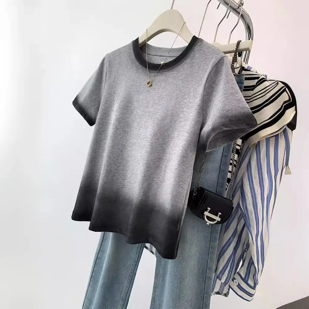 

Women's European Grey Gradient Short-Sleeved T-shirt Slimming Design Summer Top Half-Sleeved Niche Fashion